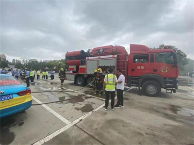 准格尔旗横山道路救援